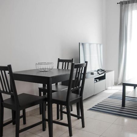 Renovated One Bedroom Apartment In Paphos With Pool Extérieur photo